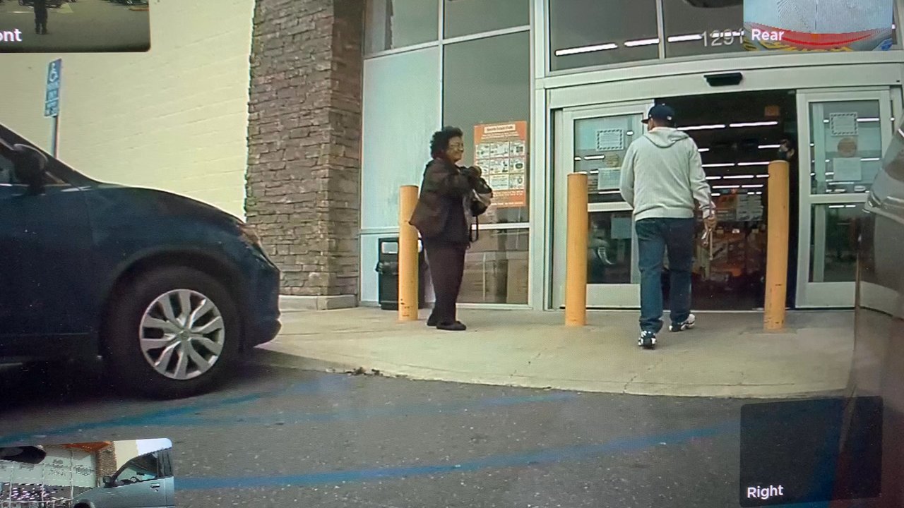 Harbor Freight Tools - Check your Social Distance etiquette  at the door - Hardware Stores Near Me - La Puente, California