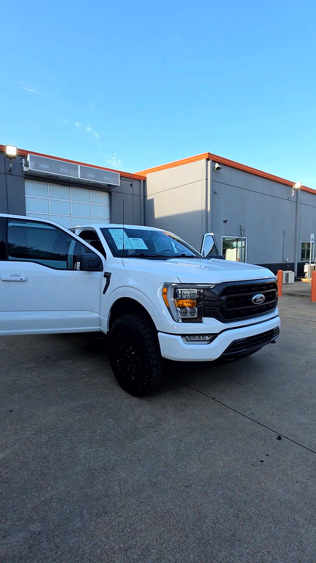 Lifted Trucks - #TX11068 - 2023 Ford F-150 XLT SuperCrew