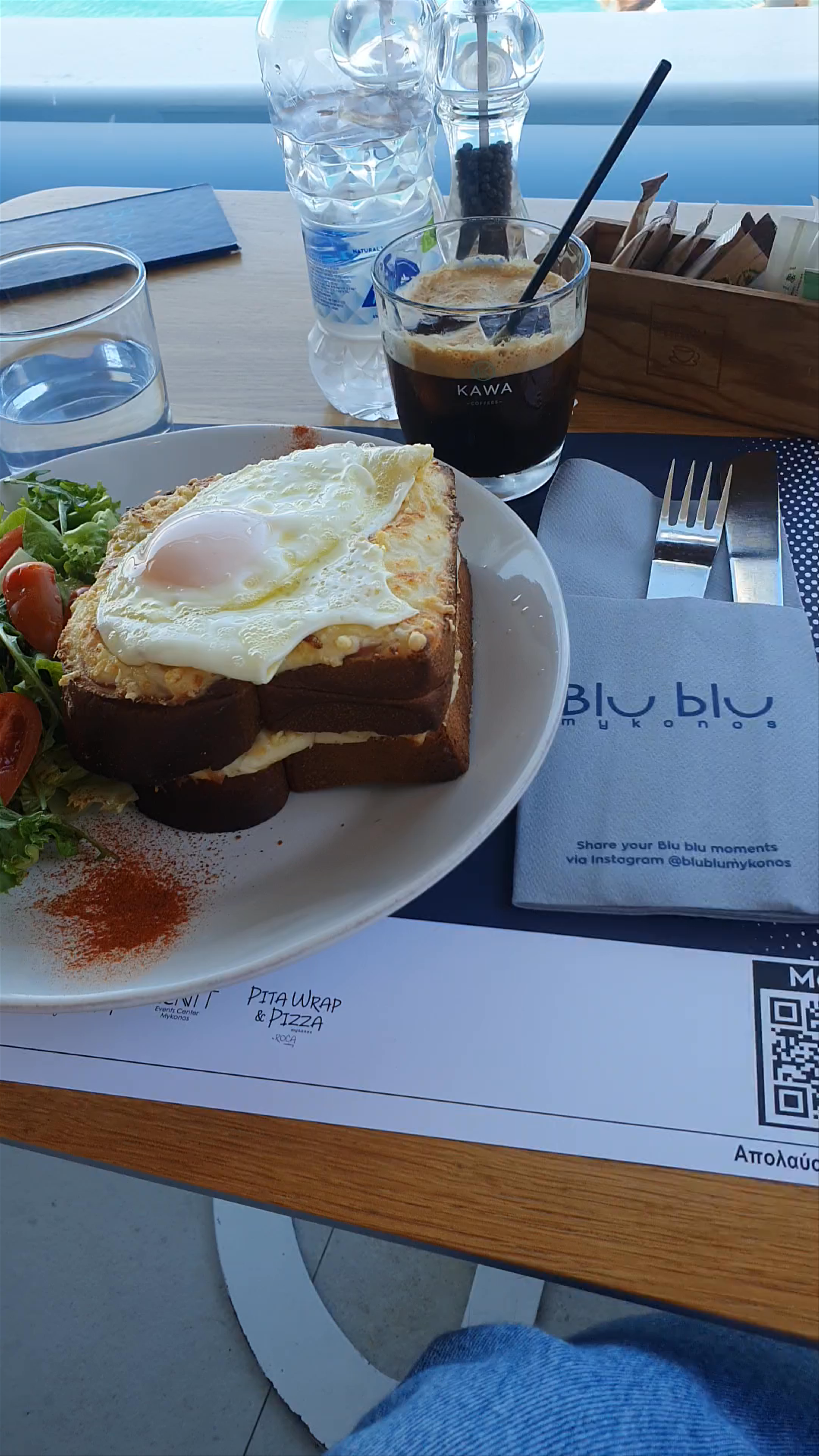Seaside Brunch at Blu Blu Cafe, Mykonos