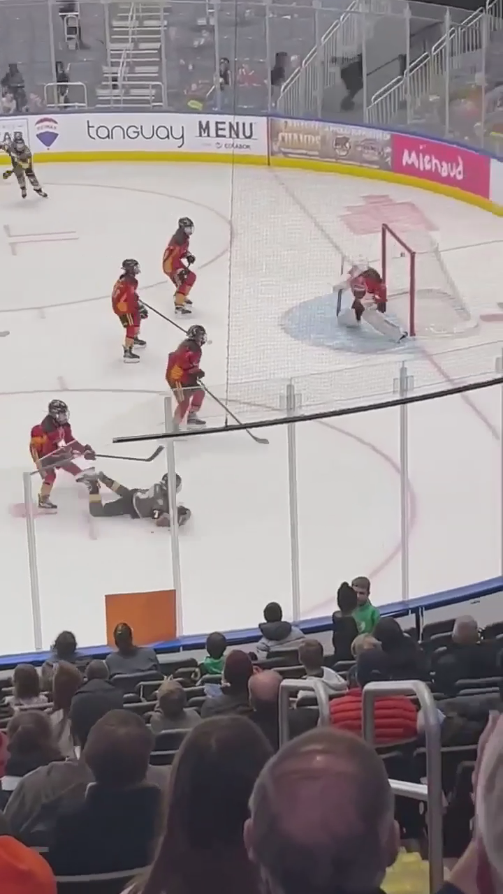 Yarha Romain's Goal at the International Pee-wee Tournament