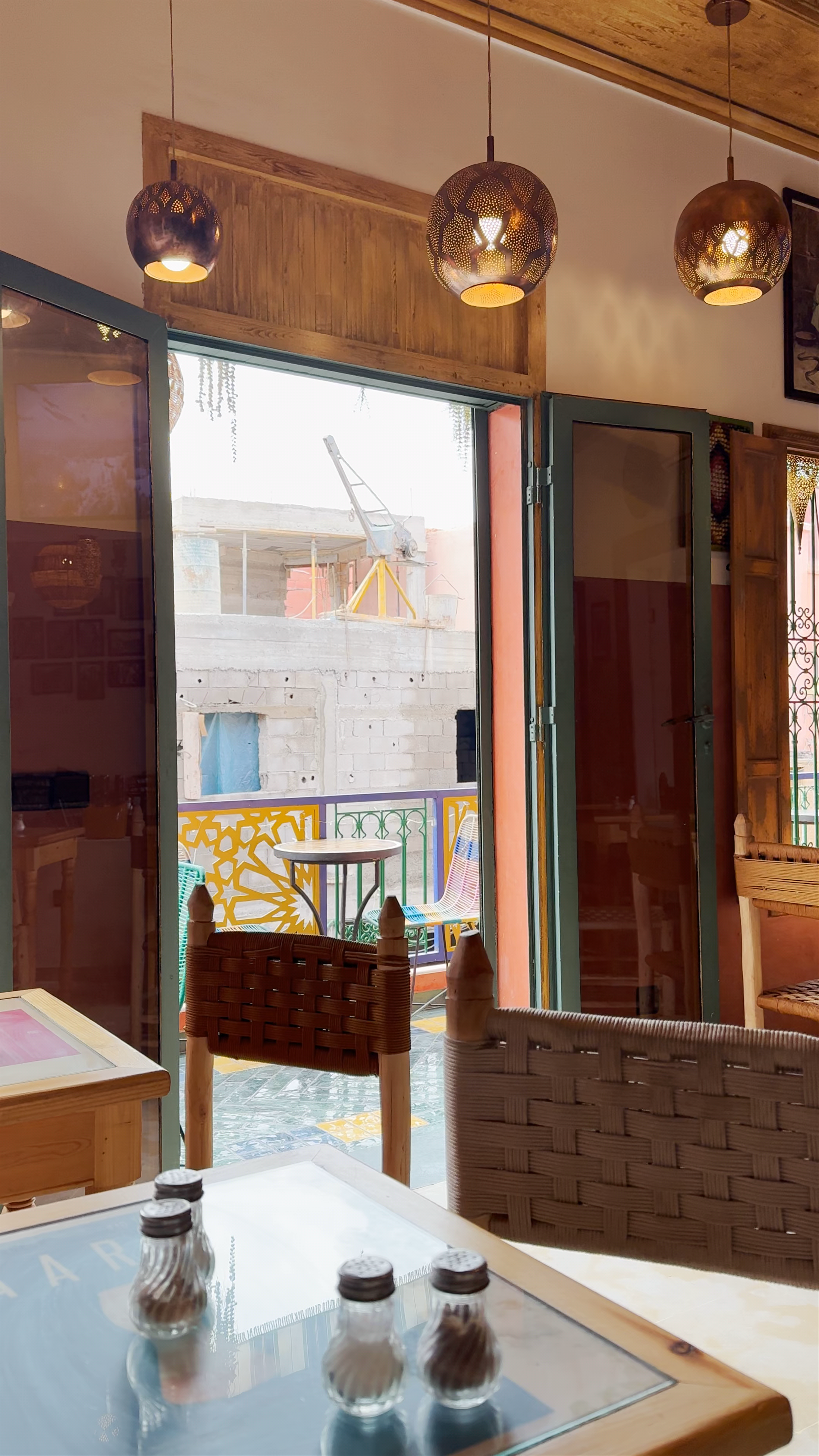 La Palmera: Cozy Moroccan Café Experience in Marrakech