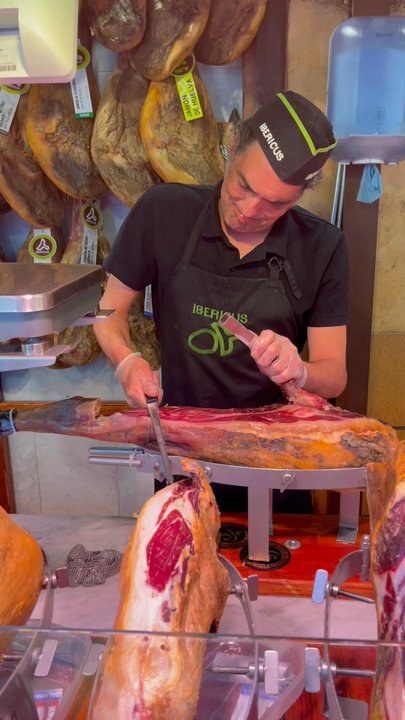 Ibericus - A Master at work! - Butcher Near Me - Tarragona, T