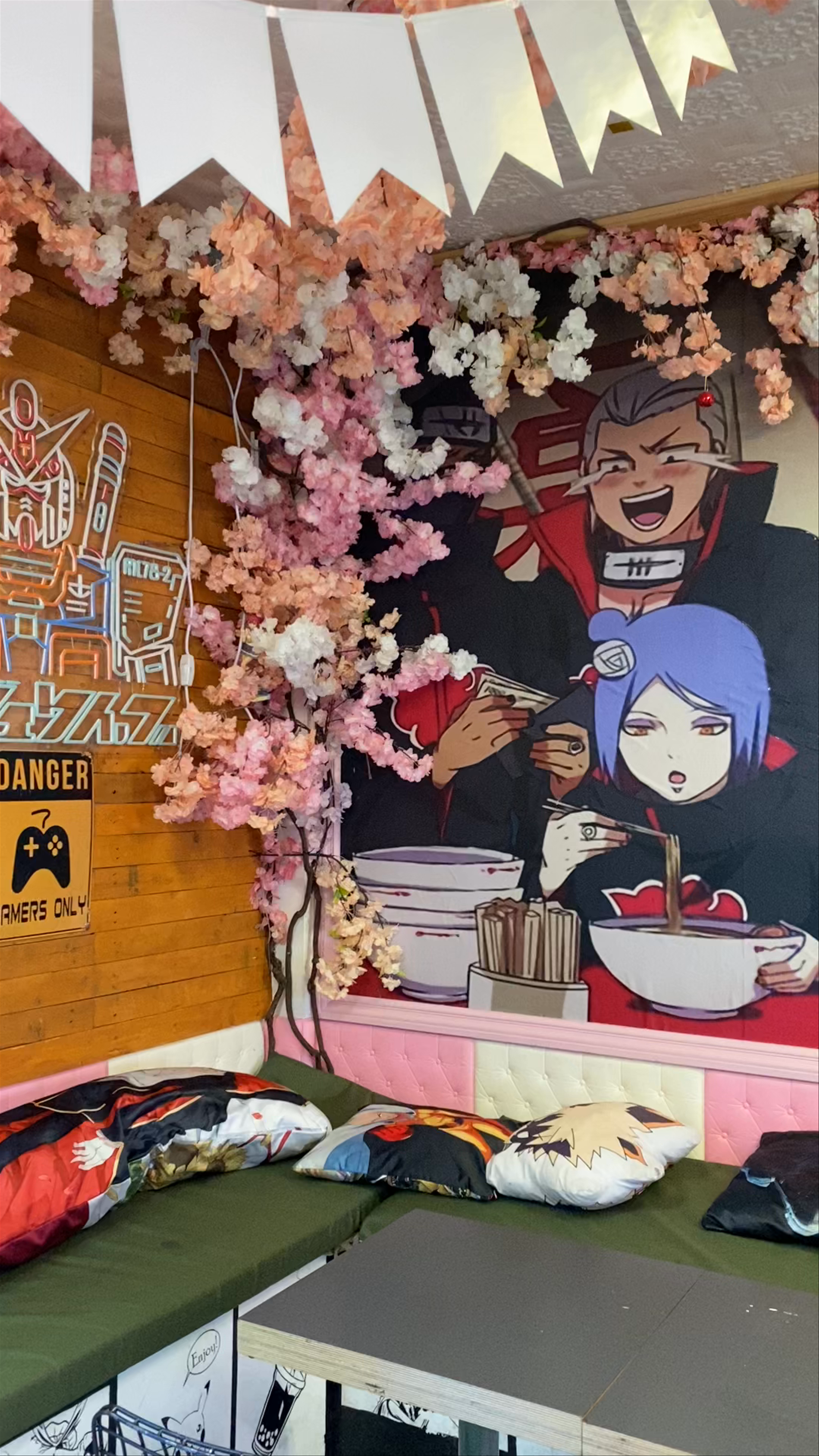 Animaid Cafe