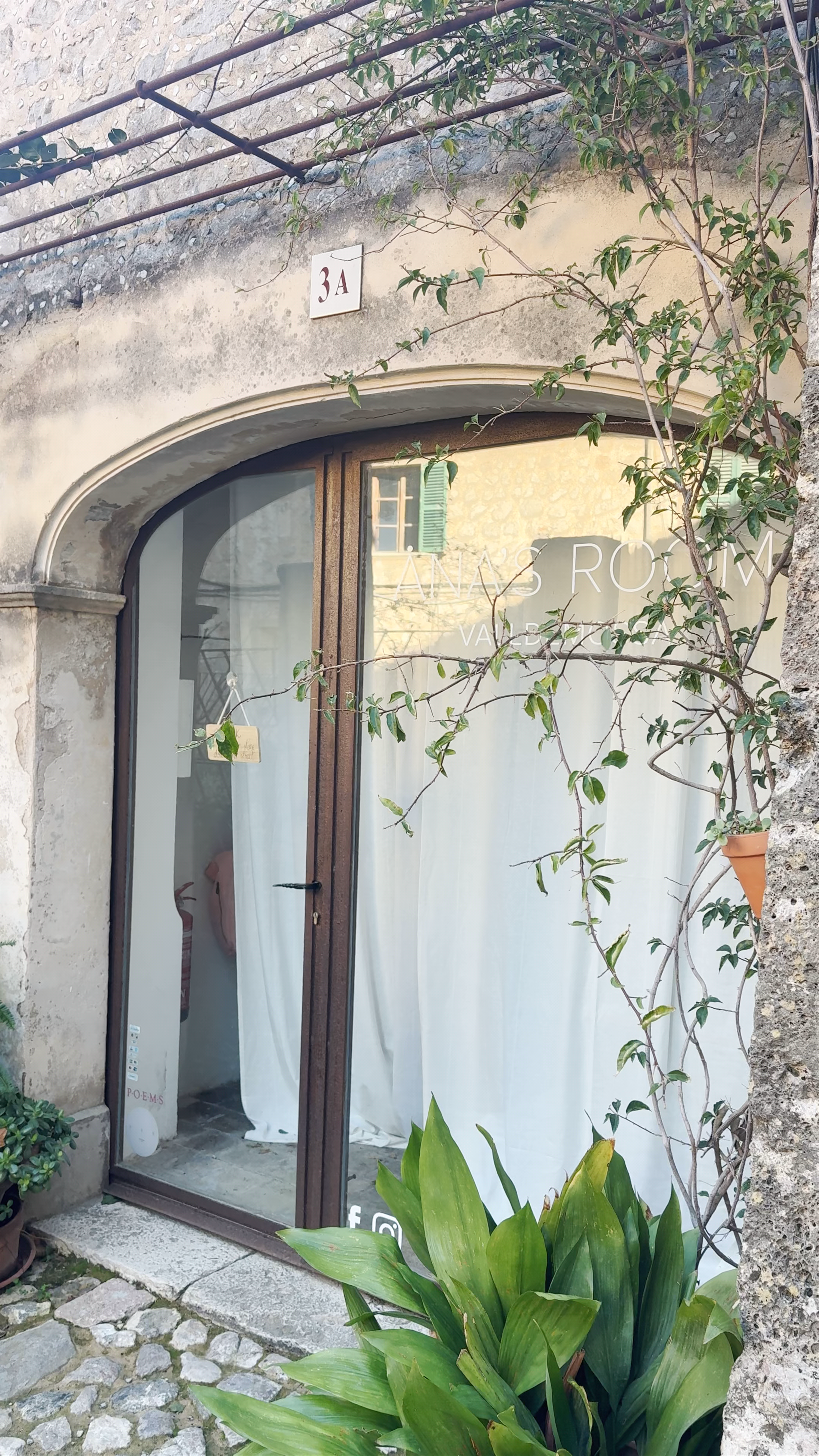 Exploring the Cobblestone Streets of Valldemossa in Winter Light