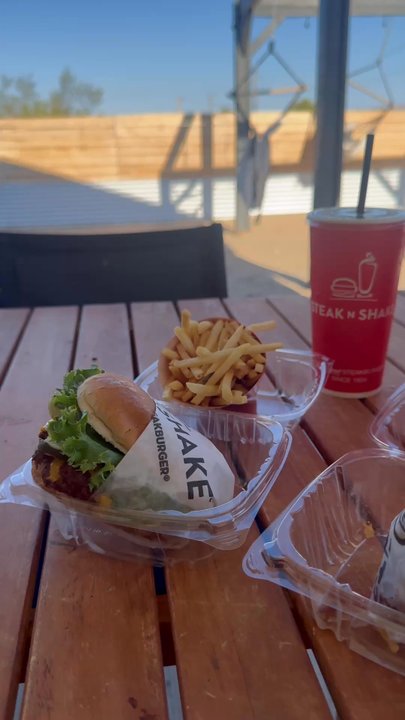Steak ’n Shake - Burgers Near Me - Yucca Valley, California