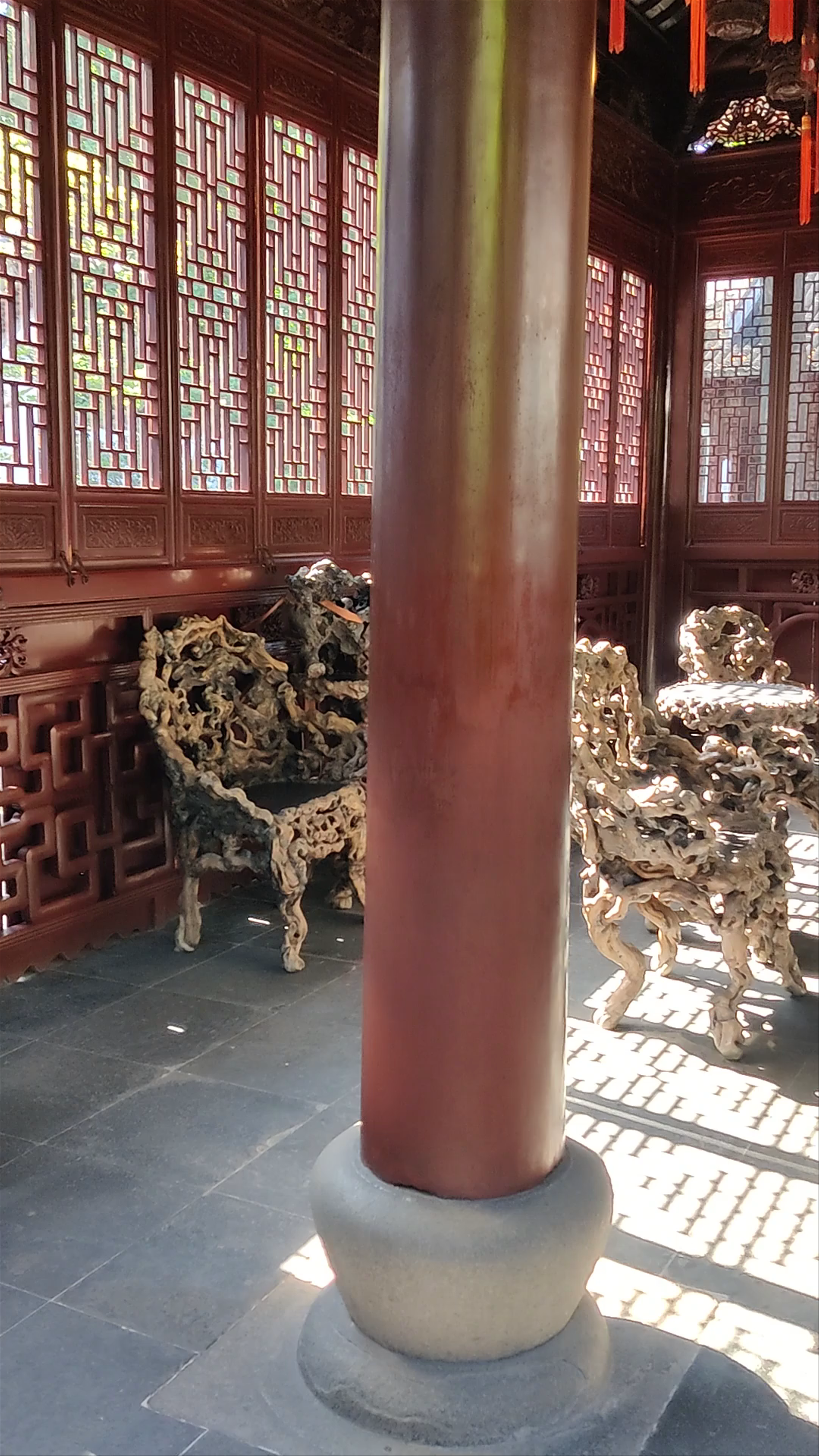 Yuyuan Garden Serenity: Hidden Traditional Charm in Shanghai