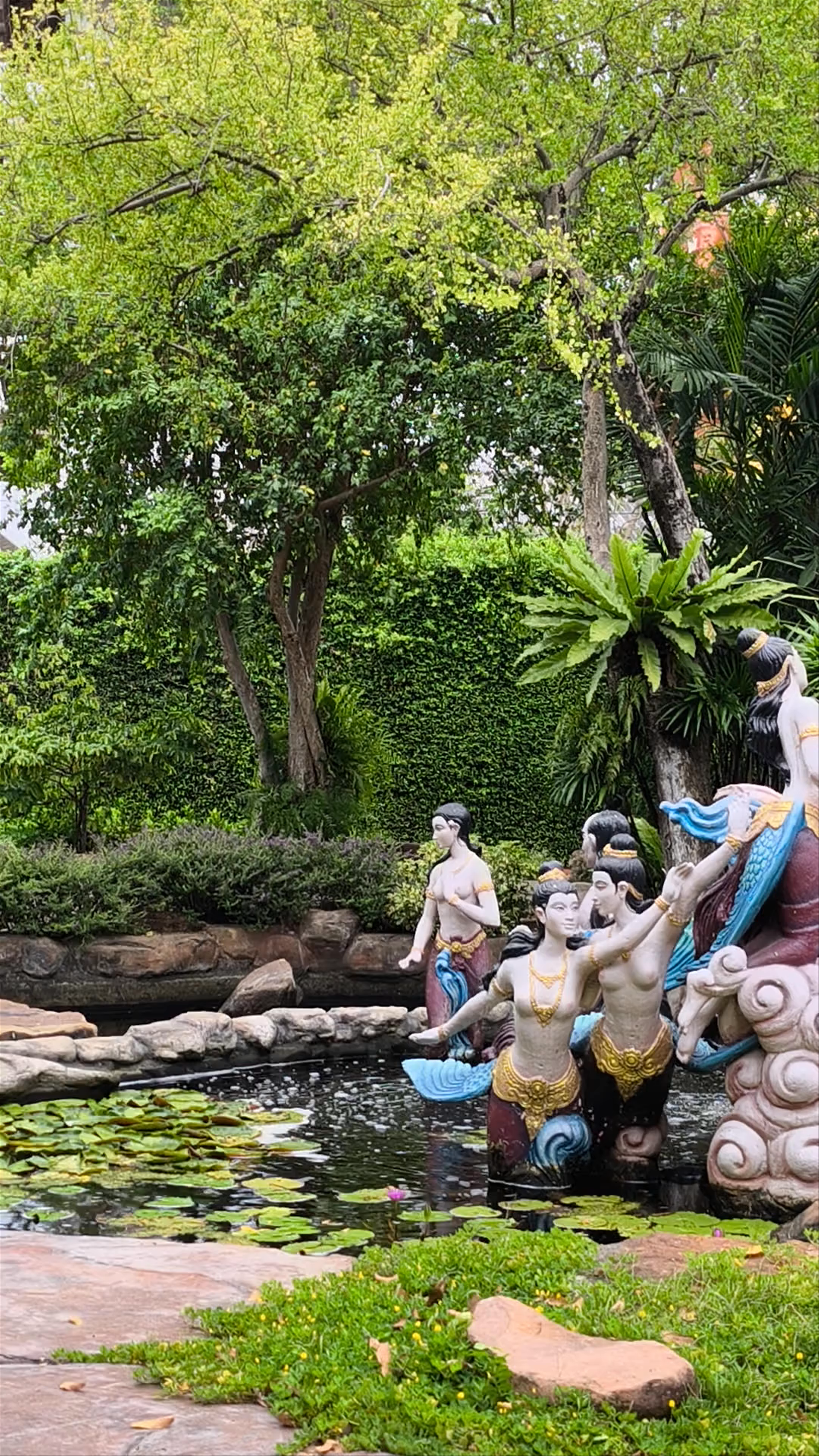 Wat Phra Mahathat Woramahawihan