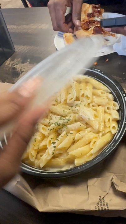 Tony's Pizzeria - Pizza Near Me - Newark, New Jersey