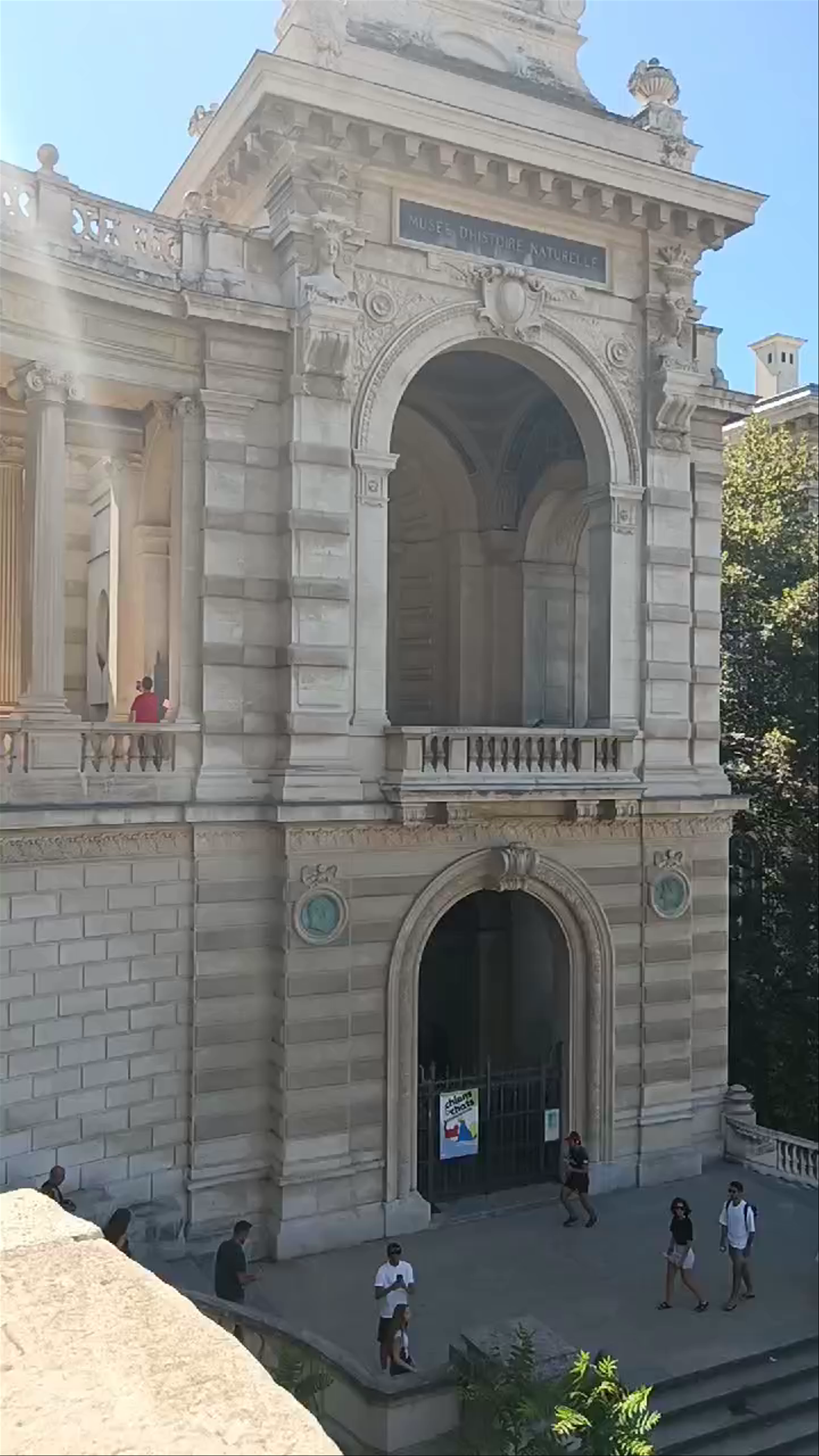 Palacio Longchamp: Majestic History and Serene Gardens in Marseille