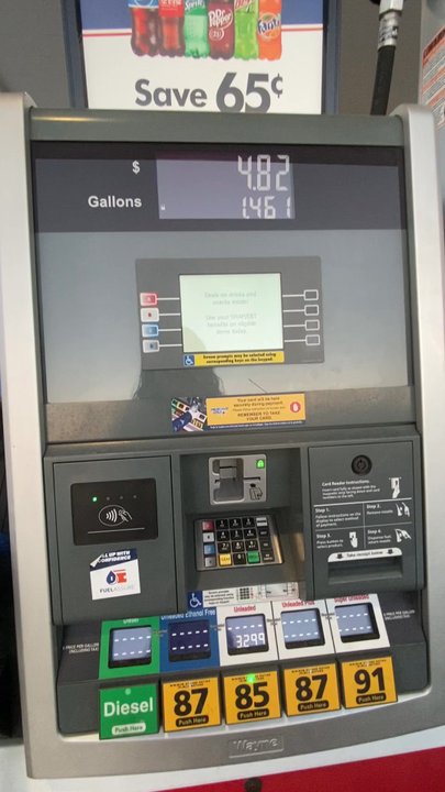 Murphy Express - Filling up gas - Gas Stations Near Me - Denver, Colorado