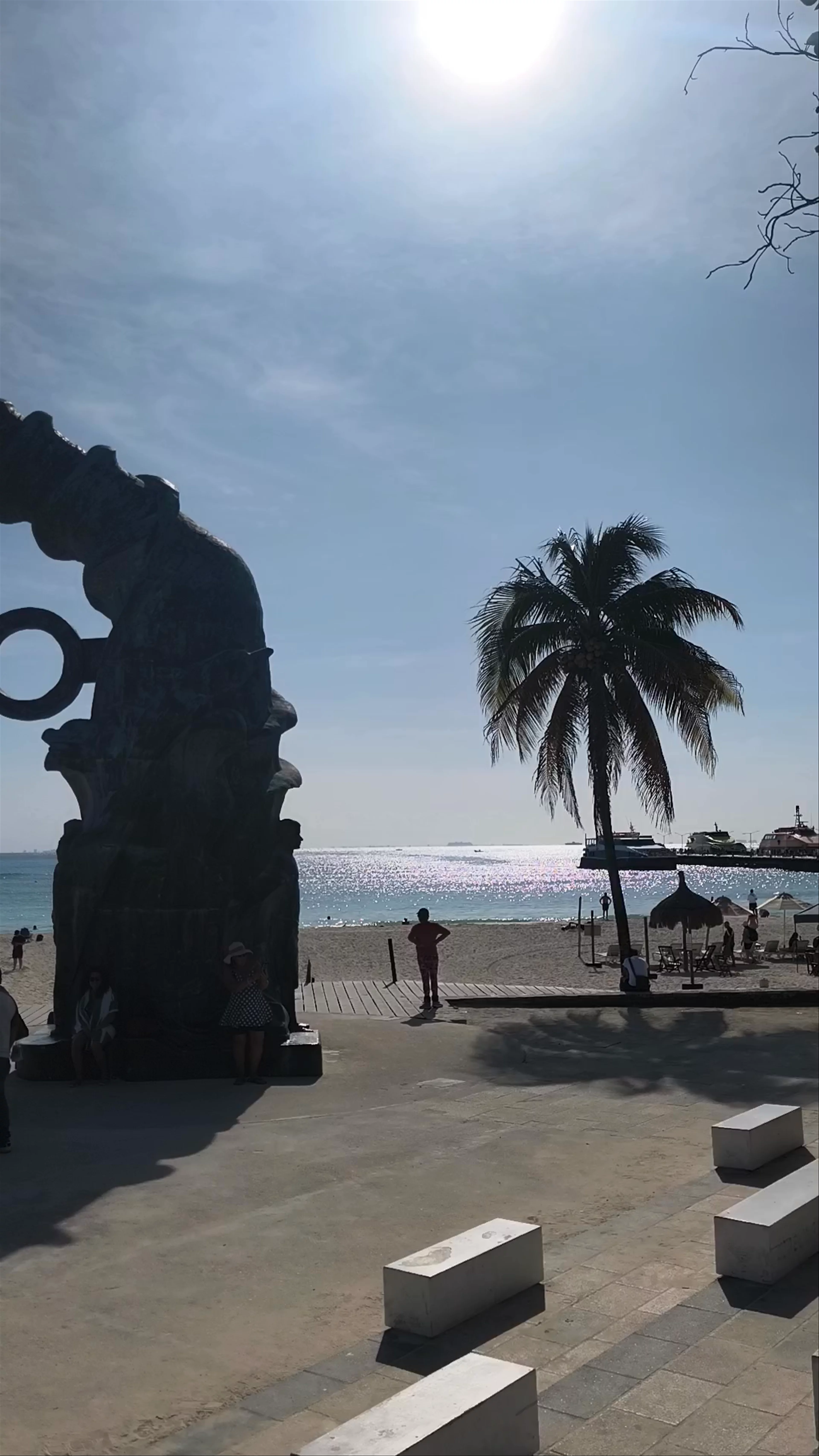 Portal Maya, Avenida Benito Juárez, Centro