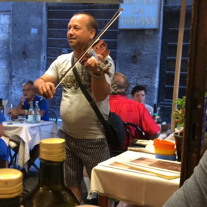 Taverna di Cecco - Love music - Tuscan Near Me - Siena, SI
