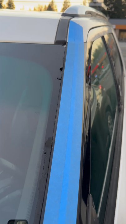 Joe's Glass Company - Bad glass install from joes auto glass - Windshield Installation & Repair Near Me - Everett, Washington