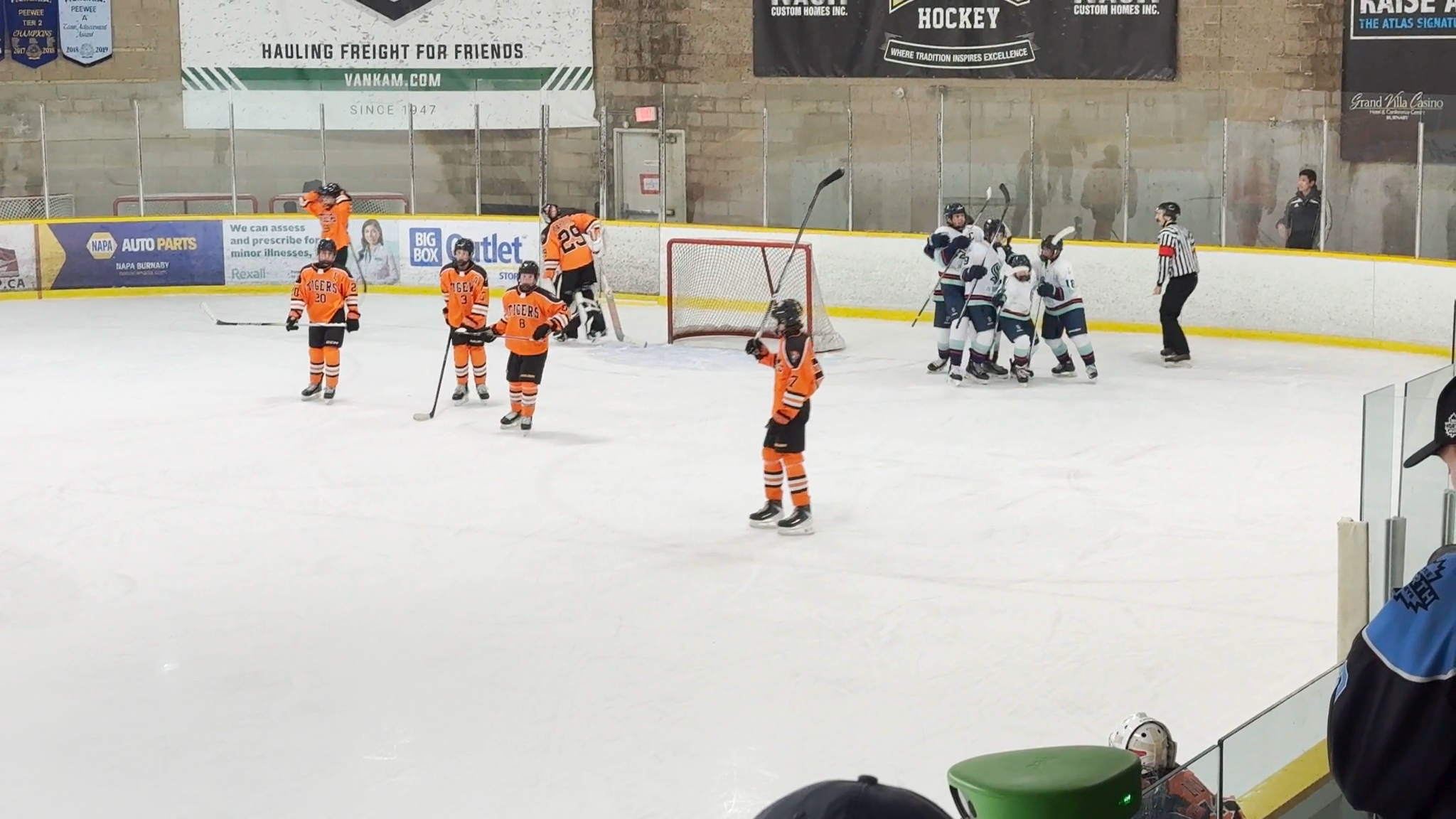 Jack Larsen's Assist & Puck Battles | Seattle Jr. Kraken 14U vs Texas Tigers. #18 White, Center.
