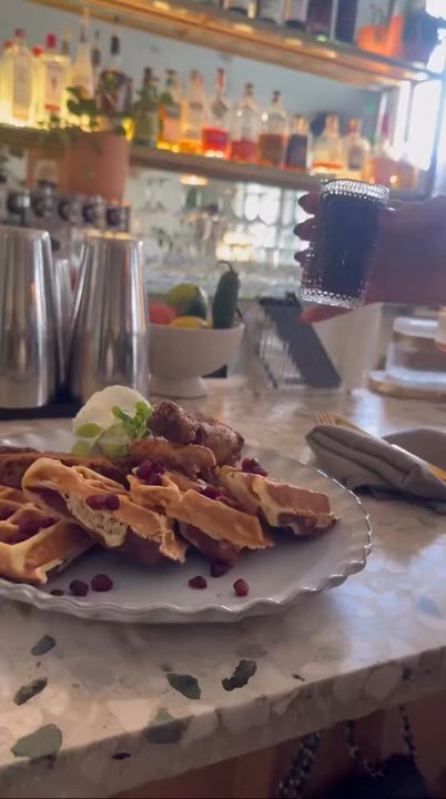 Aracely Lounge - Delectable chicken and waffles - Breakfast & Brunch Near Me - Danville, California