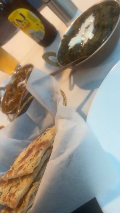 Tandoori Grill - Ordered some Garlic Naan, chicken + saag paneer, & chicken Chicken Mushroom - Indian Near Me - Manteca, California