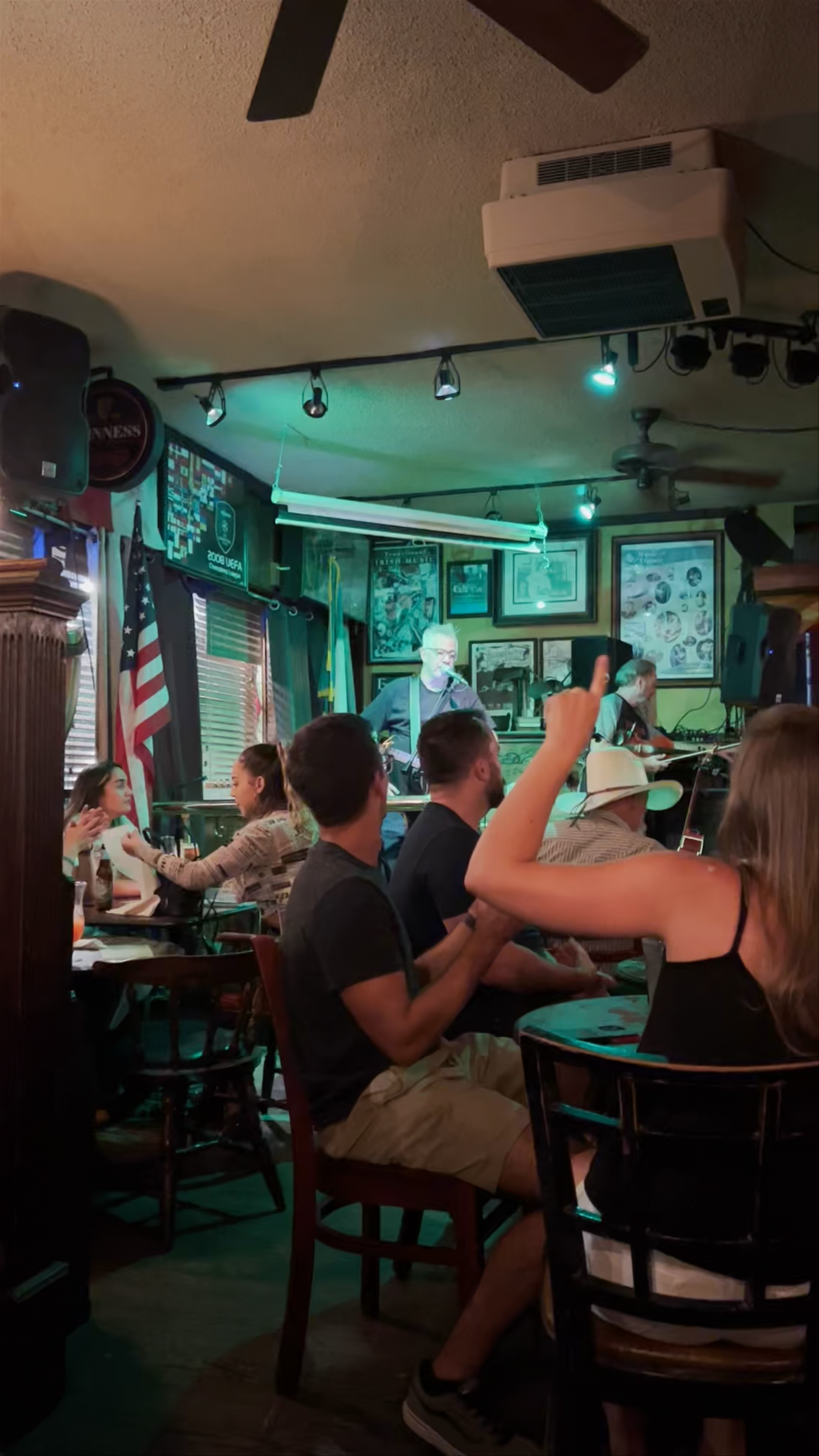 Fiddlers Green Irish Pub & Eatery