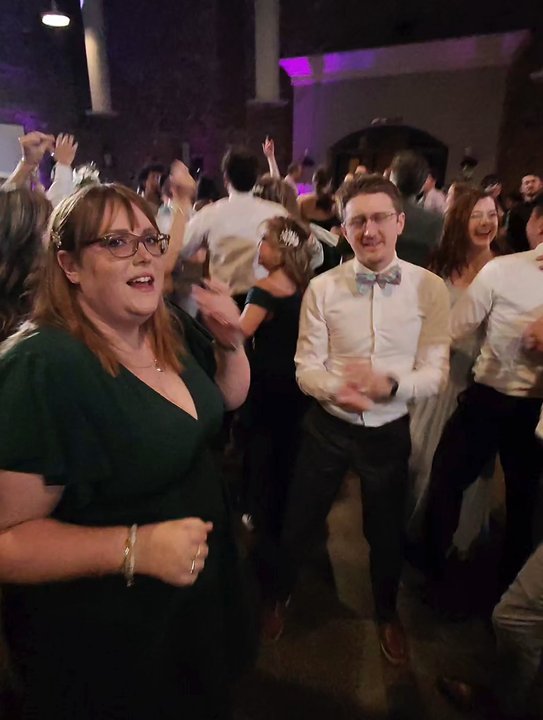 Above Average DJ Service - DJs Near Me
