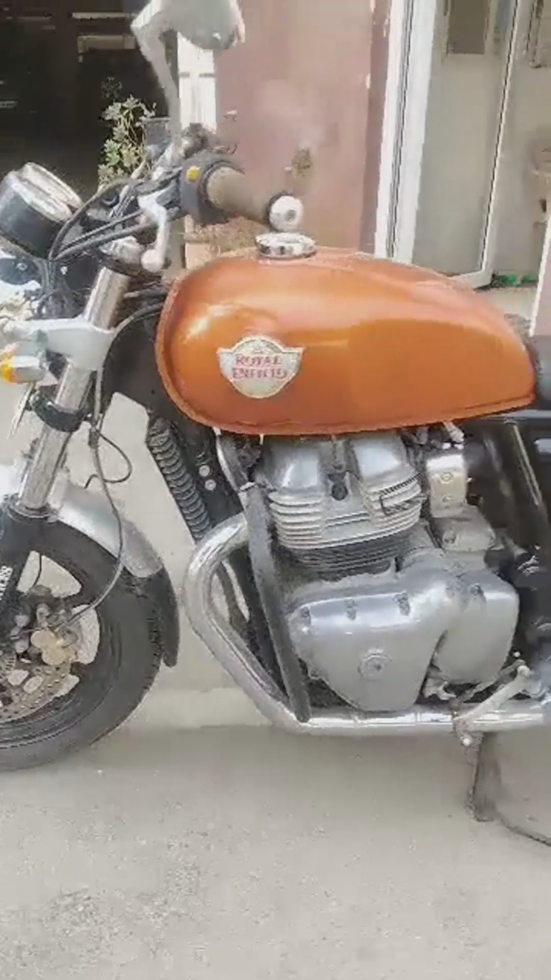 Walk-around video thumbnail