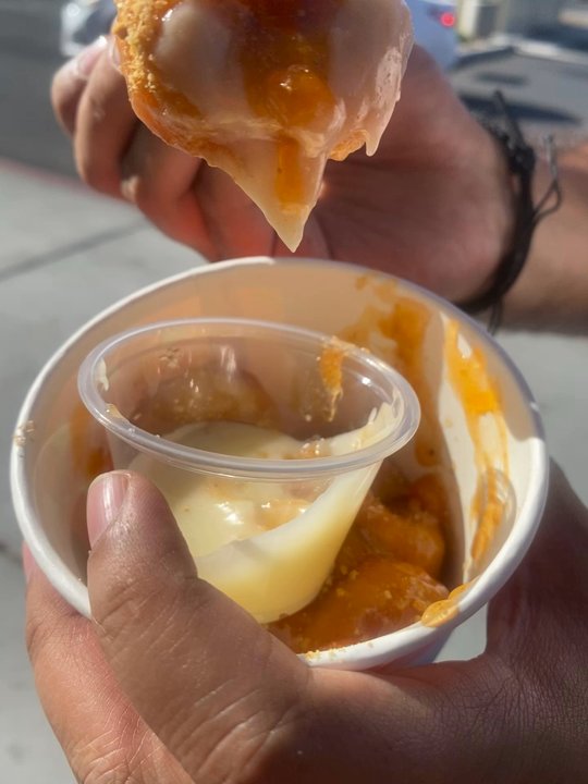 Deez Donuts - Yummmm - Food Trucks Near Me
