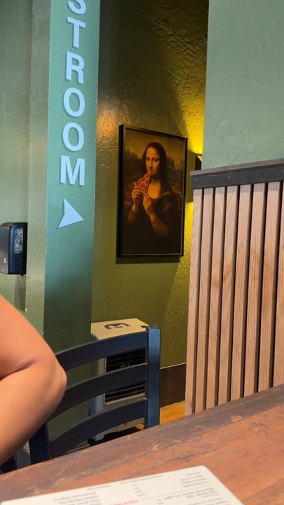 IL Bosco Pizza - Amazing decor - Pizza Near Me - Tempe, Arizona