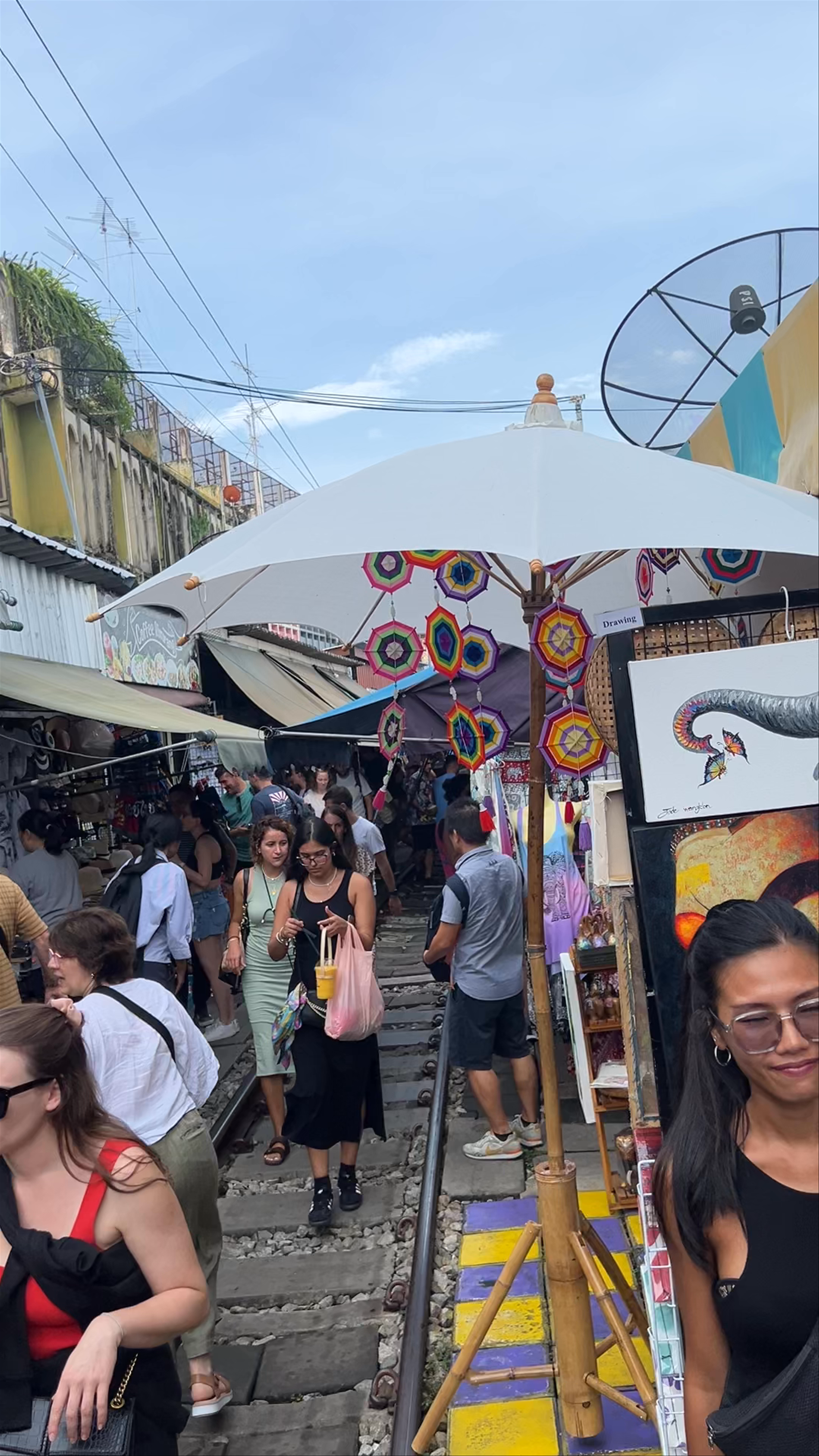 Rom Hup Market (Maeklong Railway Market)