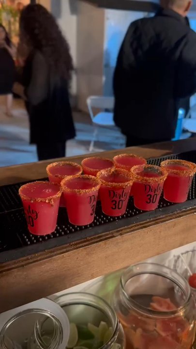 Side Quest Bar On Wheels - Bartenders Near Me - South Gate, California