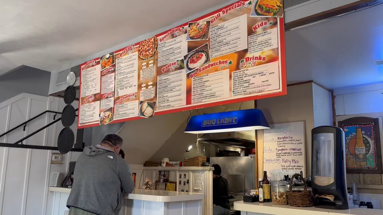 La Prima Pizza - menu - Pizza Near Me - Saint Helena, California