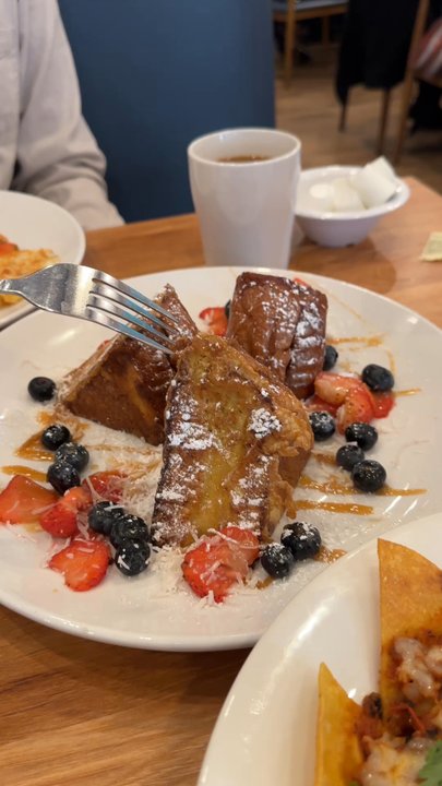 Broken Yolk Cafe - Breakfast & Brunch Near Me - Henderson, Nevada