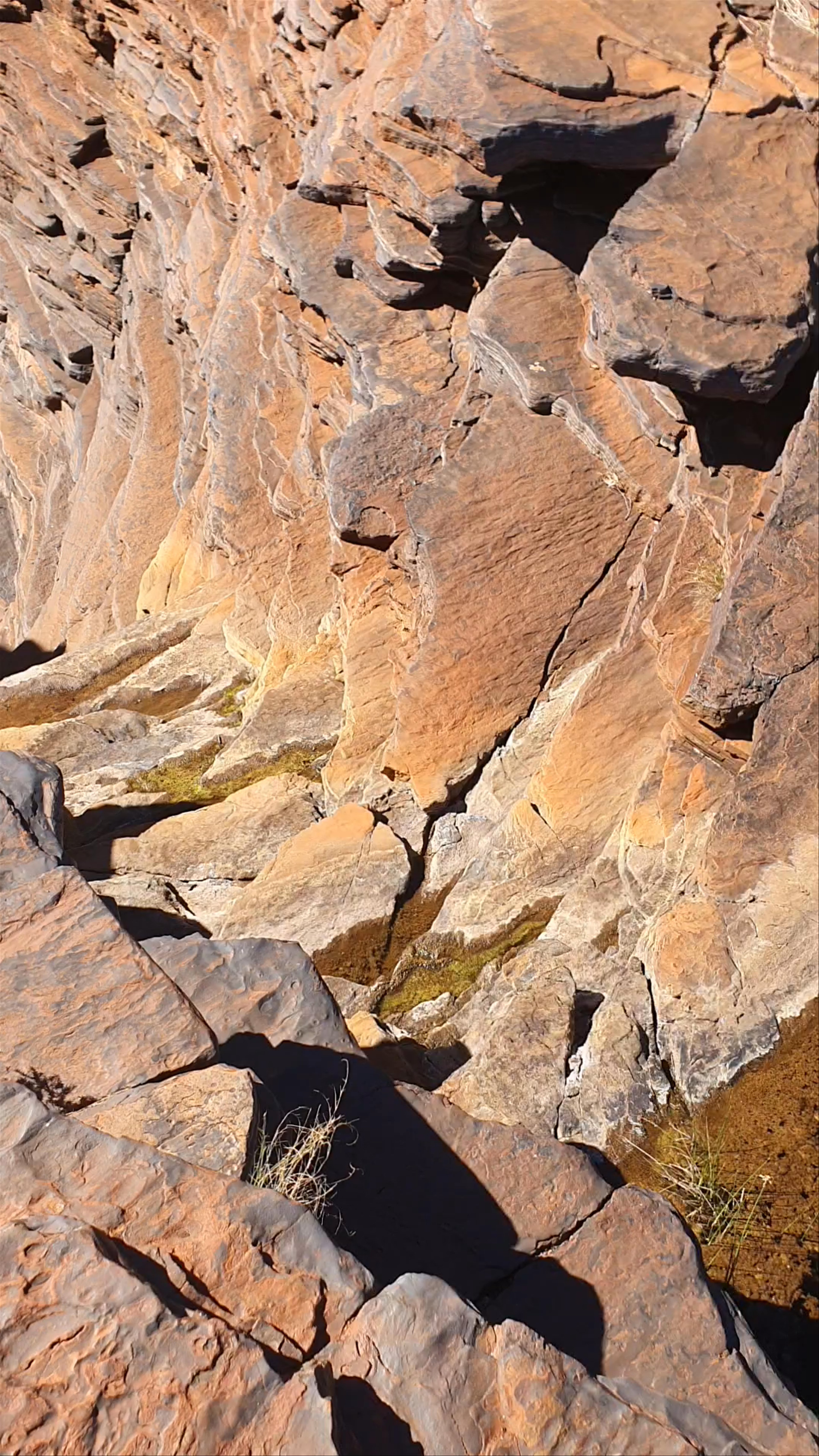 Joffre Falls Lookout: Majestic Karijini Canyon Views