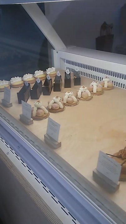 Roselle - Bakeries Near Me - Toronto, Ontario