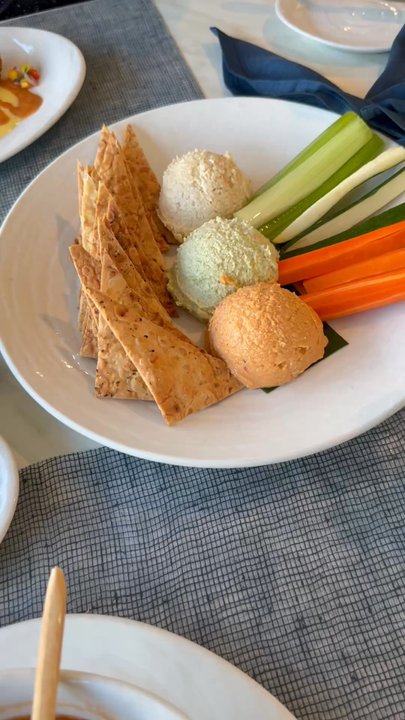 Latitudes - Appetizers: Mediterranean Hummus Platter, Farmers Vegetable Soup, Jumbo Lump Crab Cake - Seafood Near Me - Highland Beach, Florida