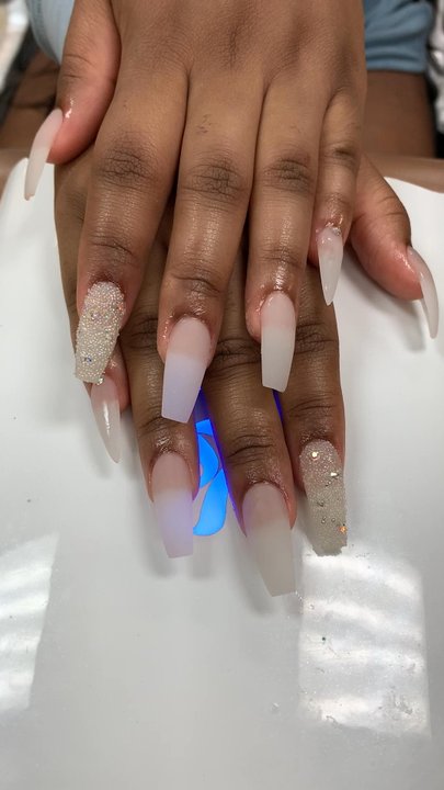 Bella Nails N Spa - Nail Salons Near Me - Waller, Texas