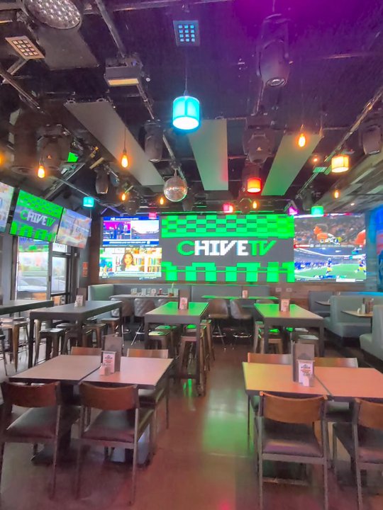Lookout Tavern - Cocktail Bars Near Me - Phoenix, Arizona