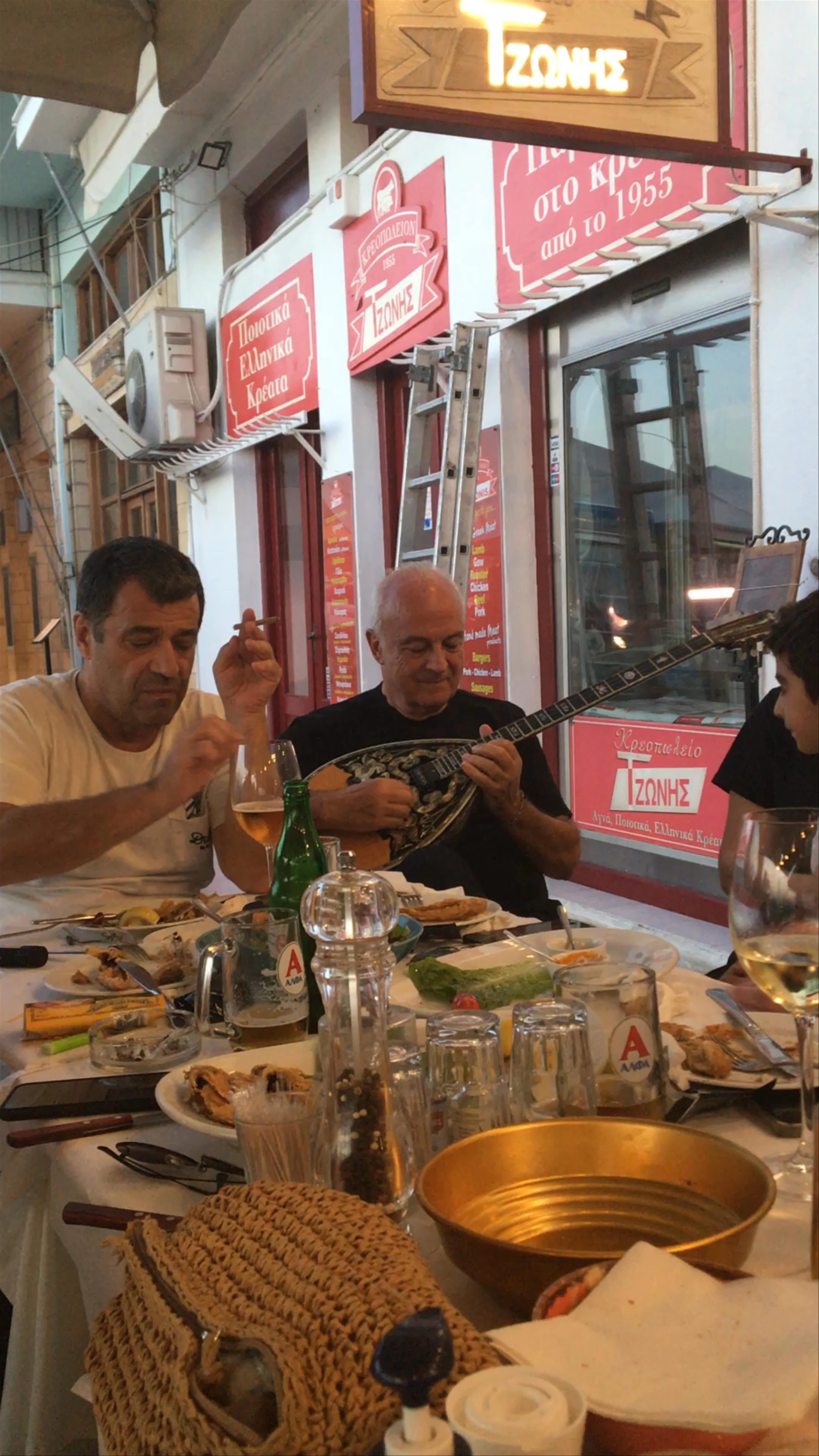 Κρεοπωλείο Τζώνης