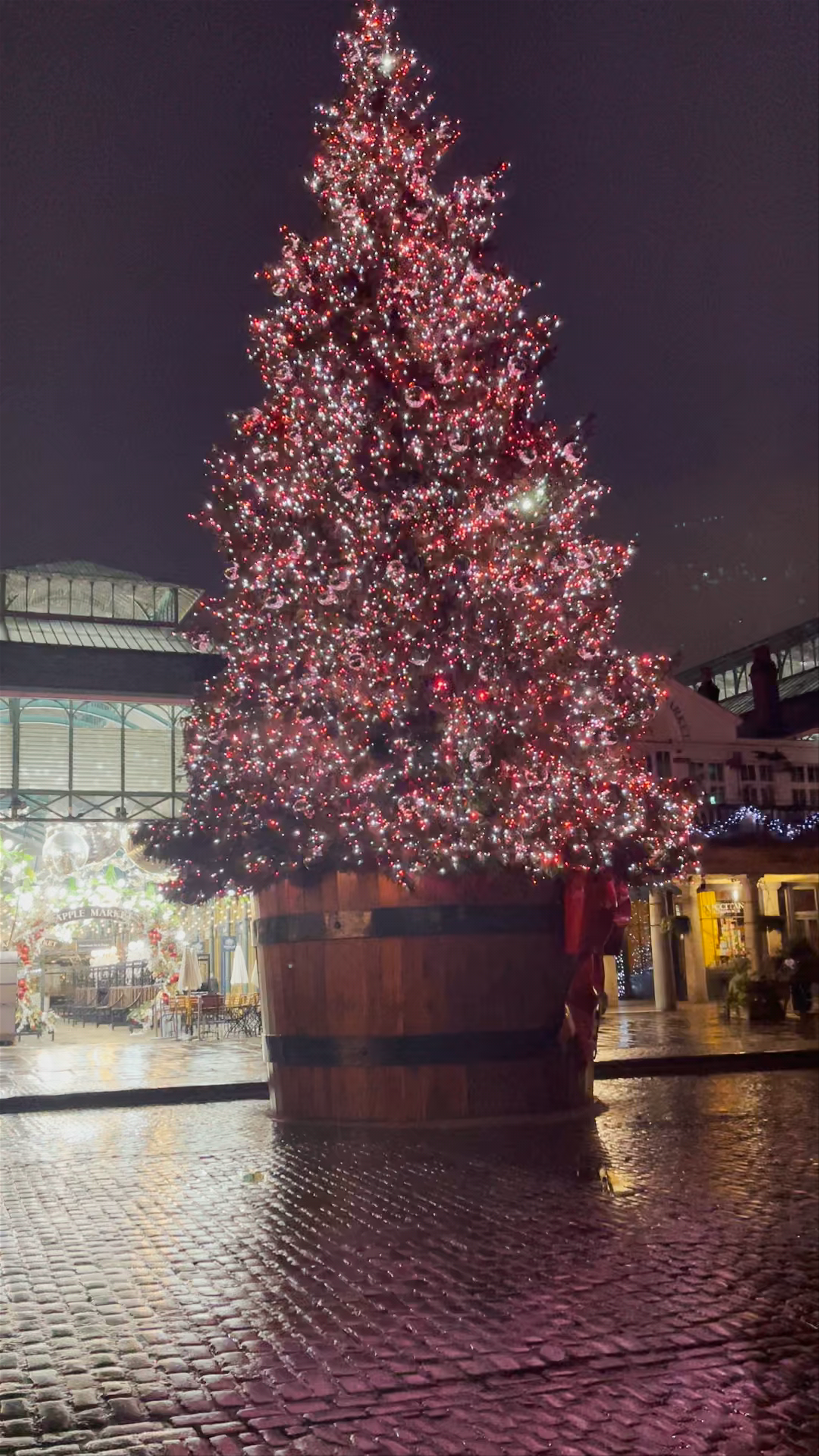 Covent Garden Christmas Magic: Festive Lights and Holiday Cheer in London