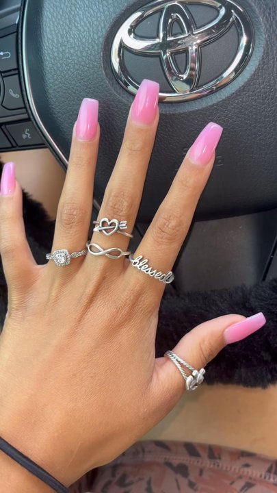 Bella Nails and Spa - Nail Salons Near Me - Texarkana, Texas