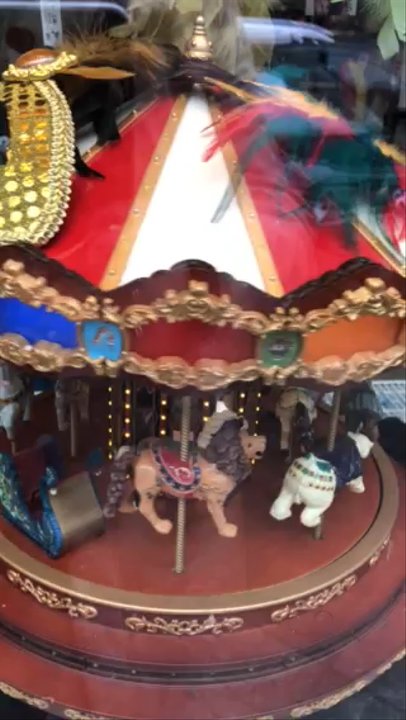 Mondschnuppe - Schönes kleines Karussell für Kinder. Beautiful small carousel for children. - Toy Stores Near Me - Dusseldorf, NW