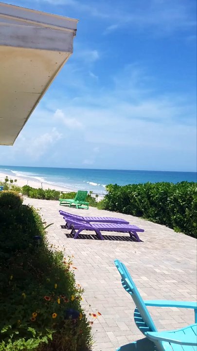 Sea View Inn - Great private beach front - Hotels Near Me - Melbourne Beach, Florida