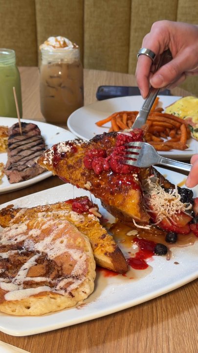Broken Yolk Cafe - Breakfast & Brunch Near Me - Irvine, California