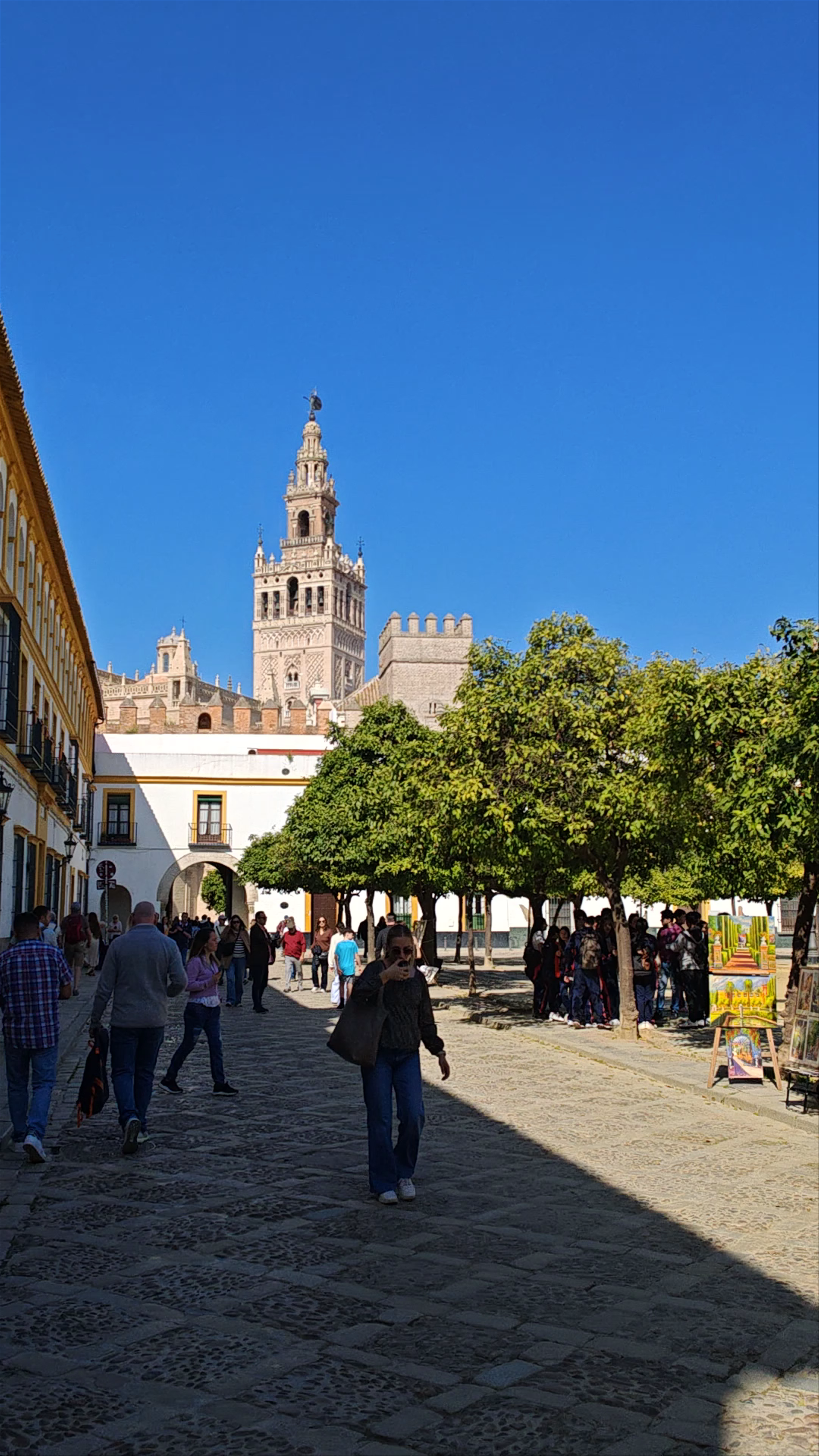 Patio de Banderas