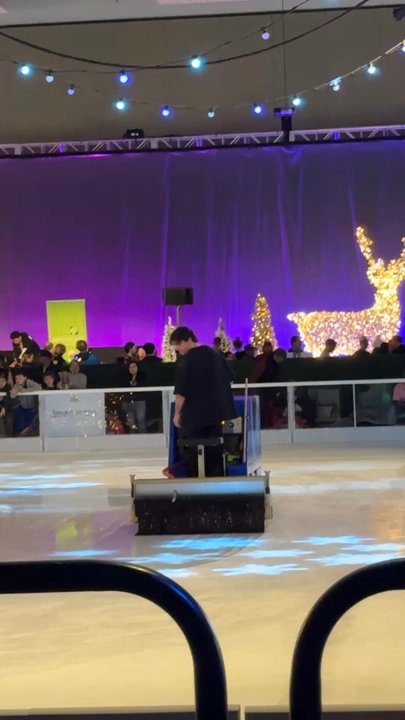 Twas The Light Before Christmas - Before next group hits the ice it's meticulously prepared. - Virtual Reality Centers Near Me - Honolulu, Hawaii