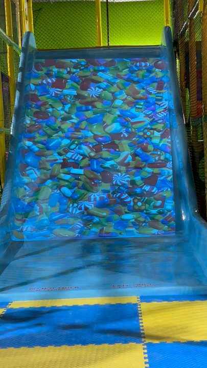 Cabin Fever Play Centre - Interactive graphics on the big slide. - Indoor Playcenter Near Me - Cambridge, Maryland