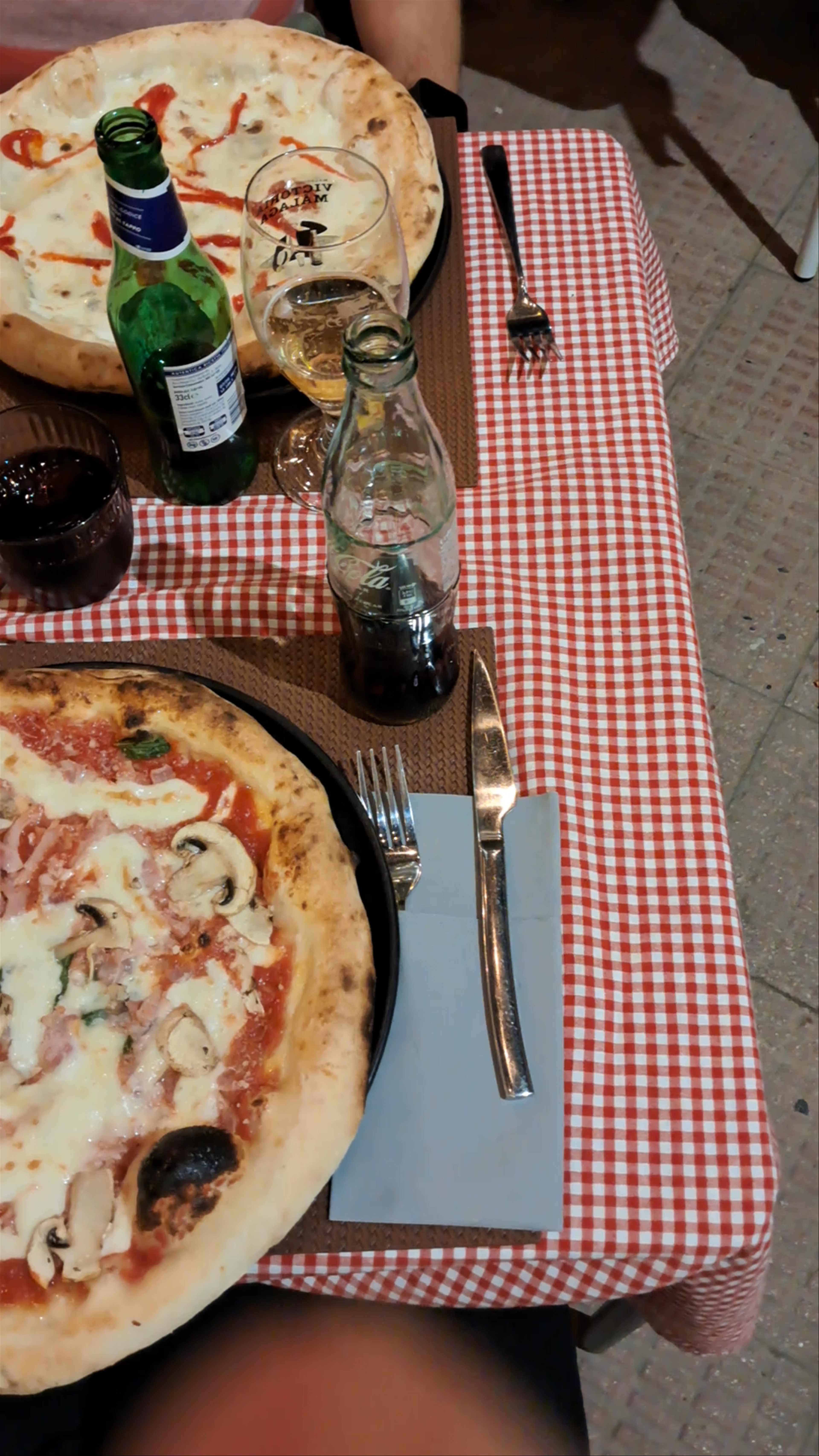 Pizzería FIOR DI LATTE/ Restaurante italiano