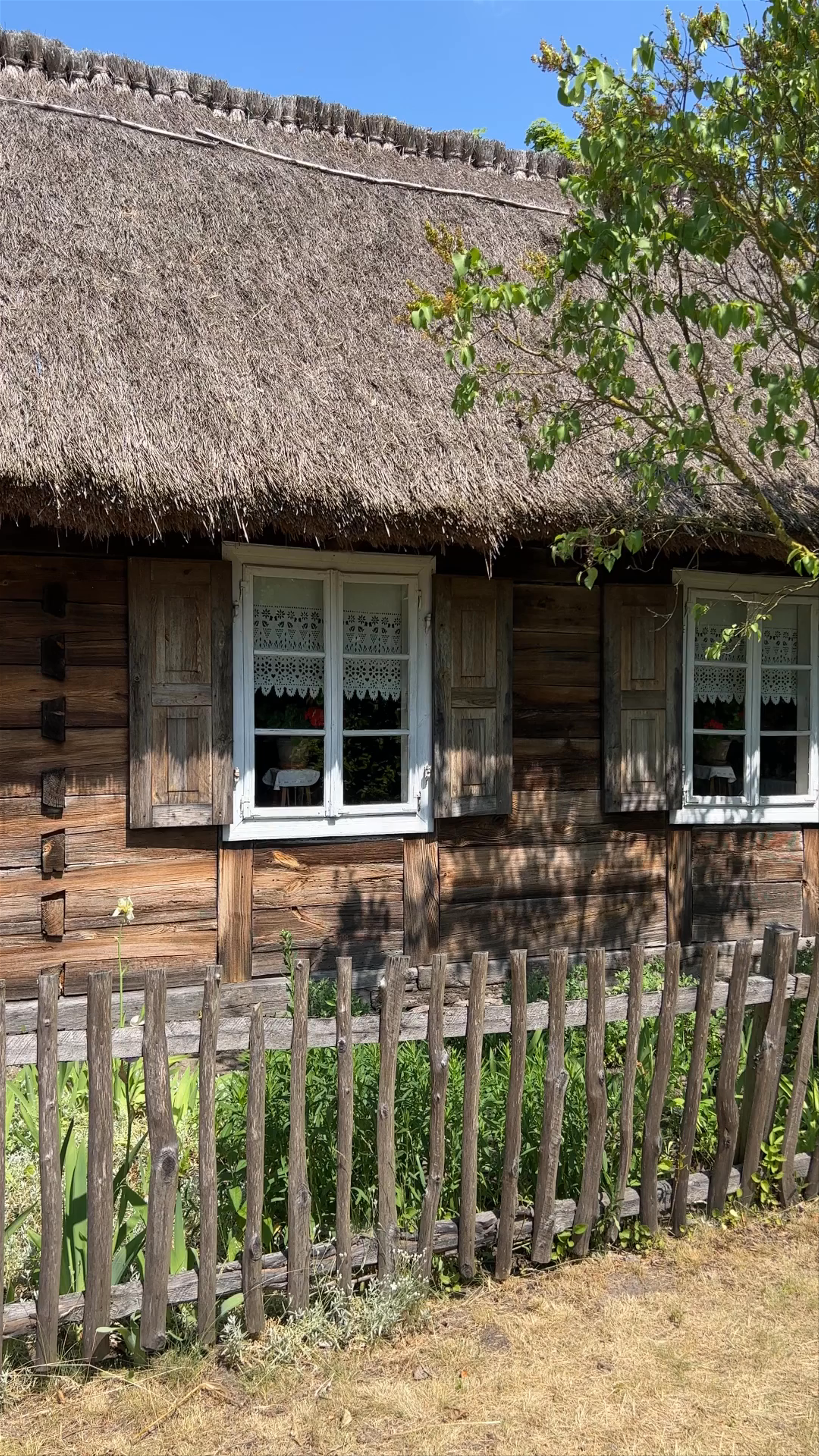 Discover the Timeless Charm of Łowicz's Folk Culture at Maurzyce Open-Air Museum