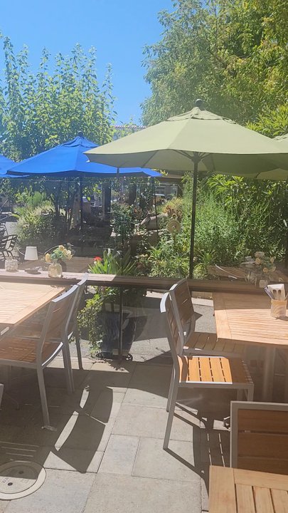 Union - Outside - American Near Me - Oroville, California