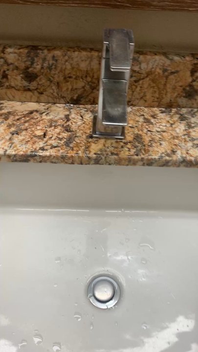 Holiday Inn The Lodge at Big Bear Lake - Water barely dripping - Big Bear, CA