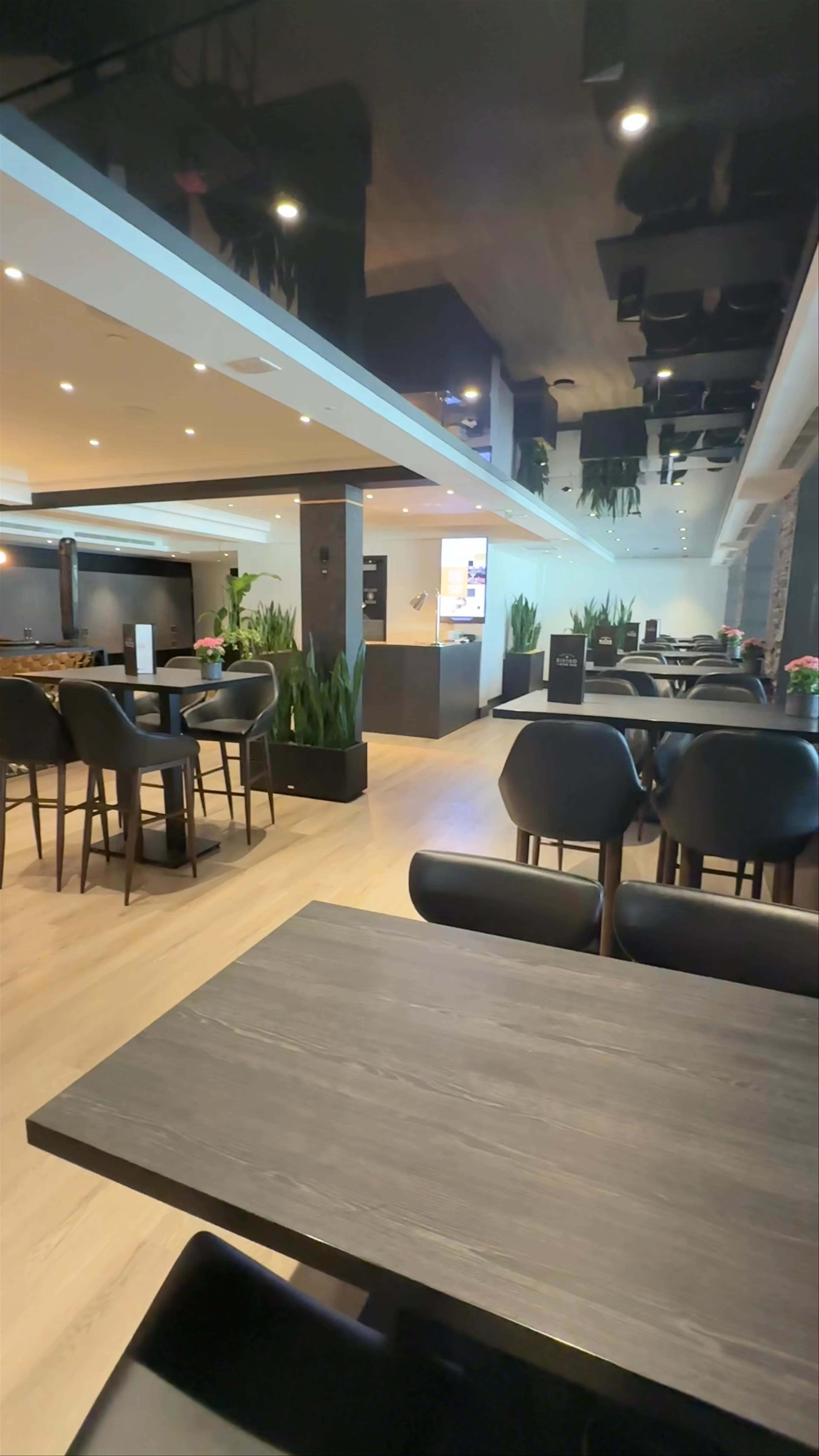 Table Rock Bistro + Wine Bar