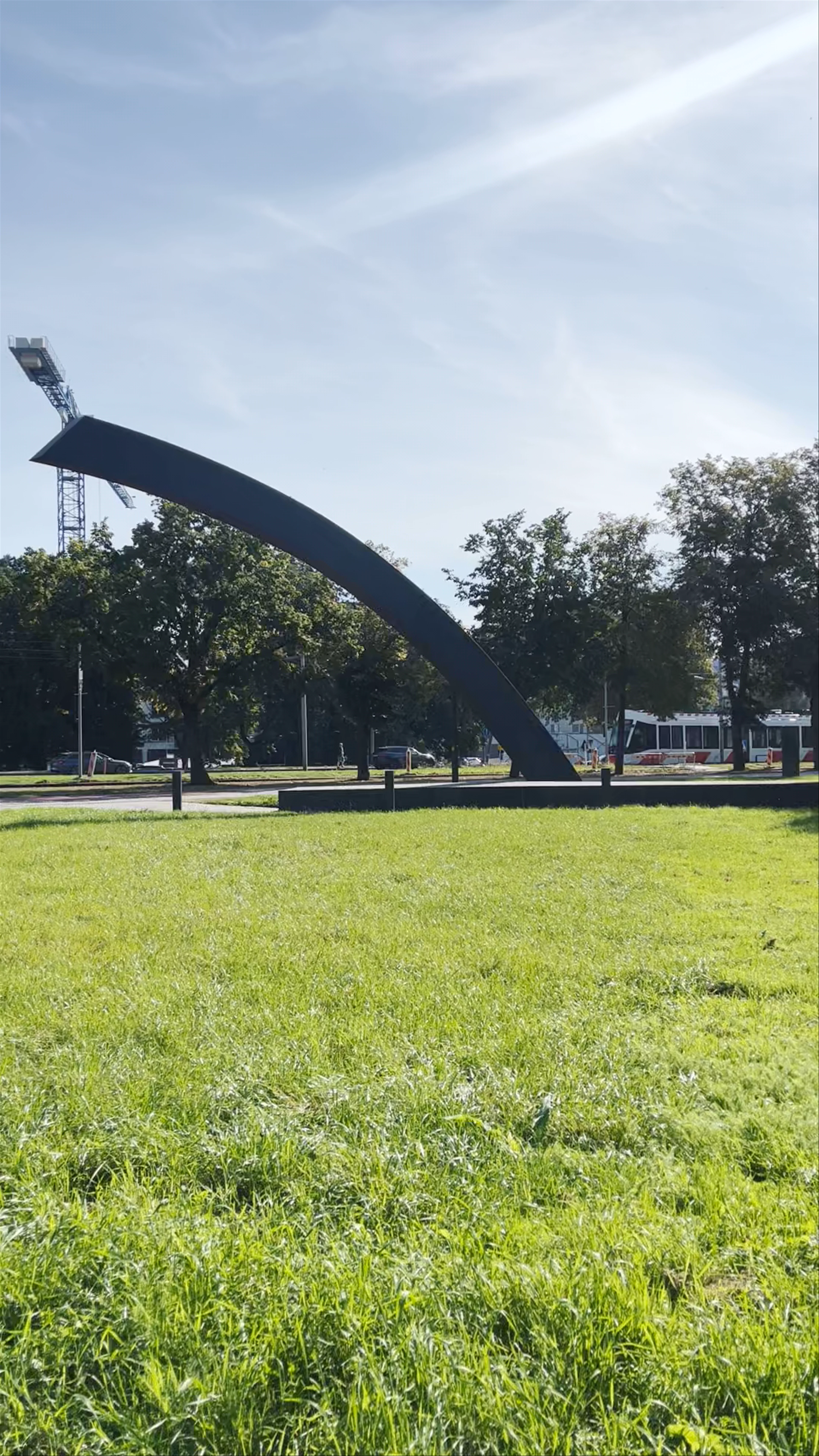 The Broken Line Monument
