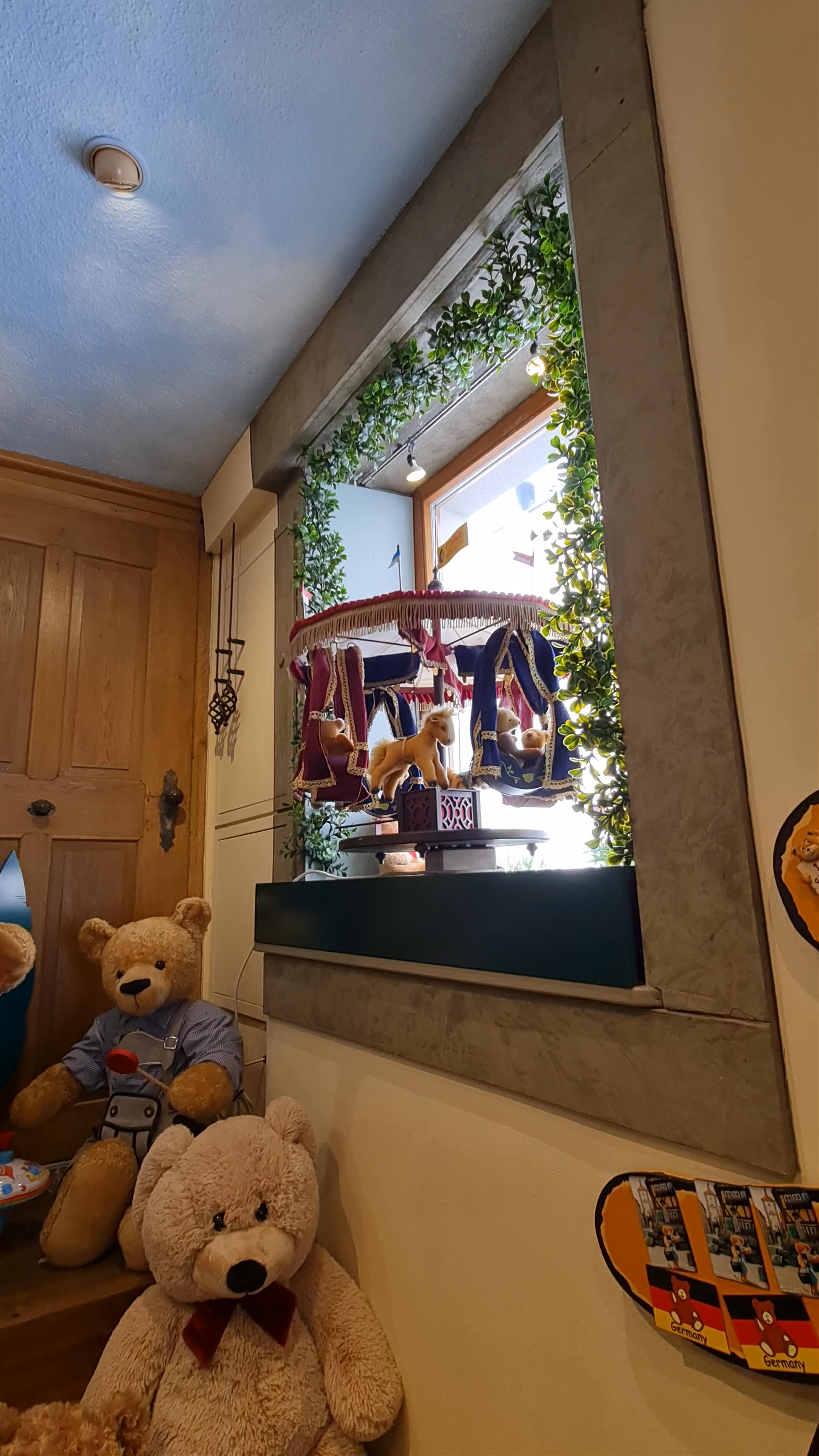 Teddyland Matthias Unger: A Cozy Teddy Bear Wonderland in Rothenburg ob der Tauber